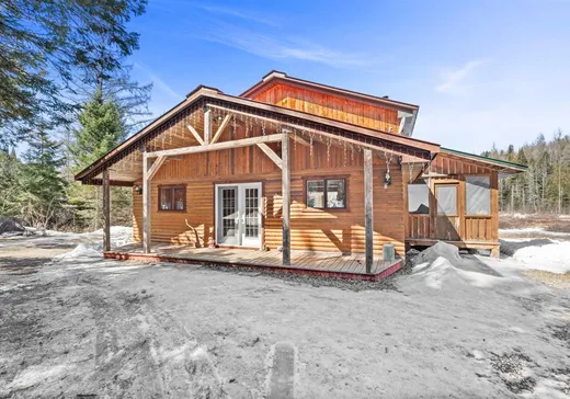 Two or more stories for sale - 1060 7e Rang, St-Come, J0K2B0