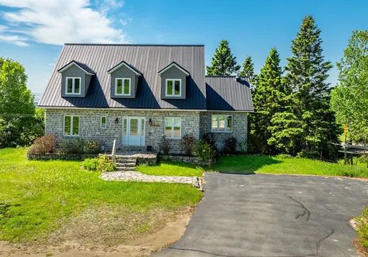 Maison à vendre - 8 Ch. du Cap-aux-Corbeaux S., Baie-Saint-Paul, G3Z 1A9