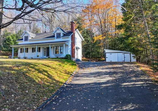 Maison à vendre - 4810 Boul. de l'Université, Sherbrooke, J1N 2T6