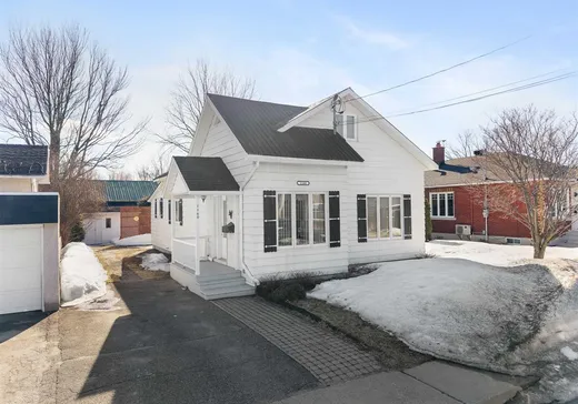 Two or more stories for sale - 1160 Rue Laurette-Aubin, Shawinigan-Sud, G9P2E1