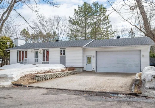 Bungalow for sale - 560 Rue Grégoire, Mont-Tremblant, J8E1A1