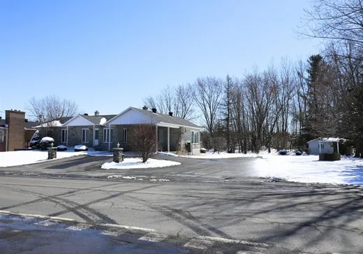Maison à vendre - 3755 Boul. Jean-De Brébeuf, St-Nicephore, J2A 3K3