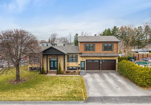 Two or more stories for sale - 375 Rue Aikman, Farnham, J2N3B4