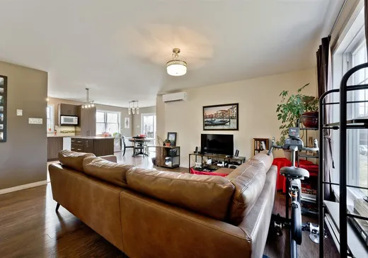 Maison à vendre - 1065 Rue du Val-des-Pruches, Rock Forest, J1N 0A1