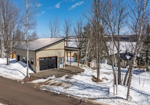 Maison à vendre - 302 Ch. des Pétunias, Saint-Hubert-de-rivière-du-loup, G0L 3L0