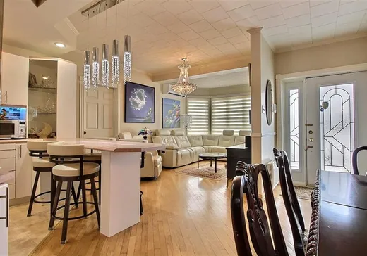 Maison à vendre - 96 Grande Allée Est, Grande-Rivière, G0C 1V0