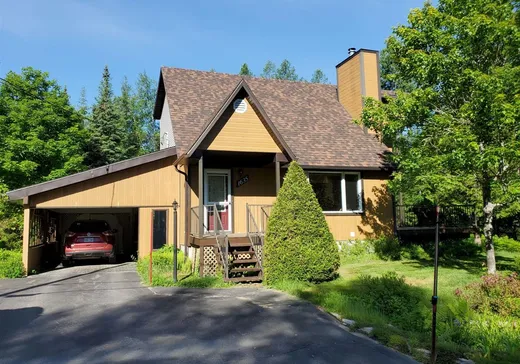 Maison à étages à vendre - 1635 Ch. de l'Étoile, St-Adolphe d'Howard, J0T2B0