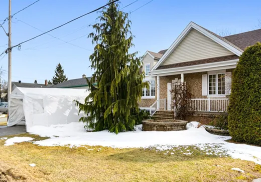 Bungalow for sale - 122 29e Avenue, Sainte-Marthe-sur-le-Lac, J0N1P0