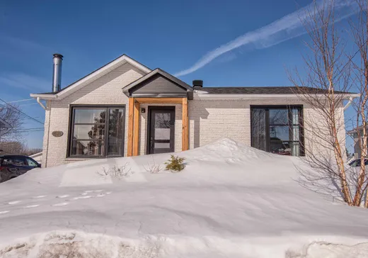 Two or more stories for sale - 350 8e Rue O., Senneterre, J0Y2M0
