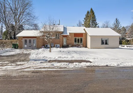 Maison à vendre - 379-381 Rue Nathalie-André, Lavaltrie, J5T 2L4