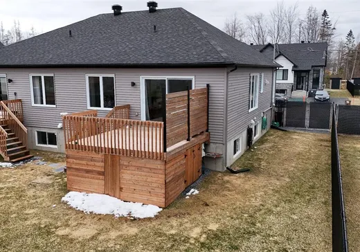 Maison à vendre - 860 Rue du Cabernet, Drummondville, J2B 7H4