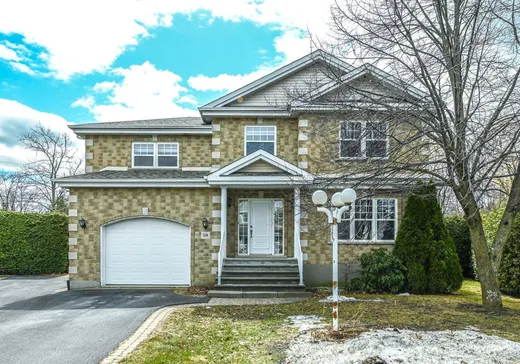 Maison à étages à vendre - 310 Rue des Violettes, Beloeil, J3G0H1