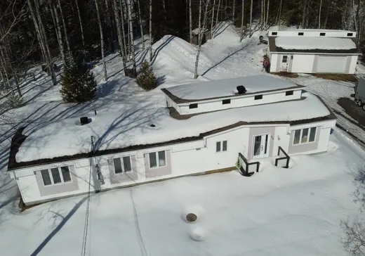Maison à étages à vendre - 225 Rue de la Clairière, Val-d'Or, J9P4N7