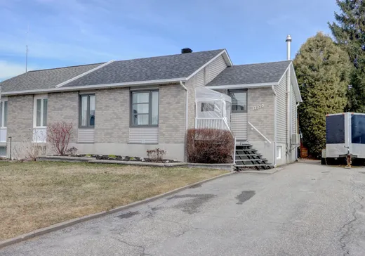 Maison à étages à vendre - 17330 Av. Bourque, Saint-Hyacinthe, J2T4H6