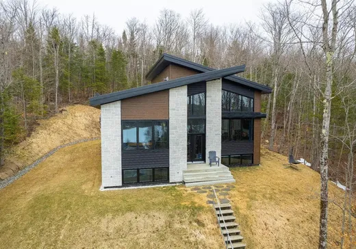 1 1/2 Storey for sale - 2896 Rue de la Baie-des-Sables, Lac-Mégantic, G6B1R6