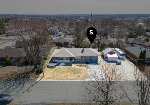 Bungalow for sale - 155 Rue Dufresne, East Angus, J0B1R0