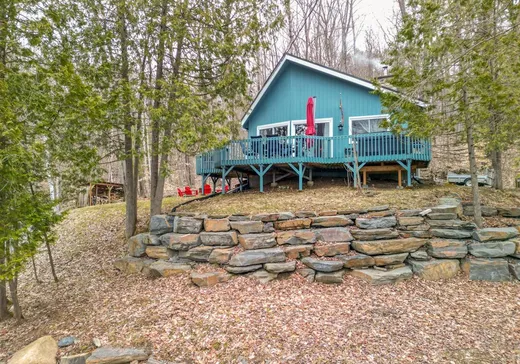 Bungalow for sale - 135 Rue des Indiens, Ste-Catherine-De-Hatley, J0B1W0