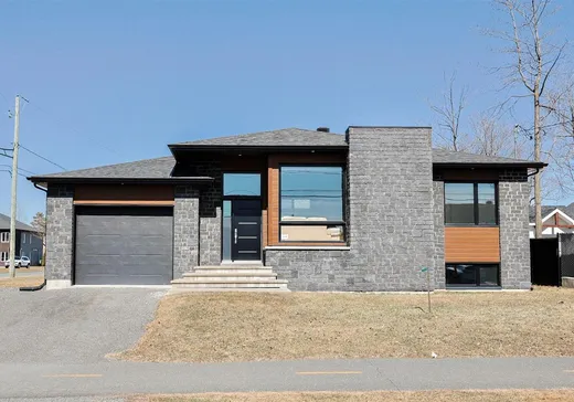 Bungalow for sale - 2620 Av. Camille-Dreyfus, Drummondville, J2B0W1