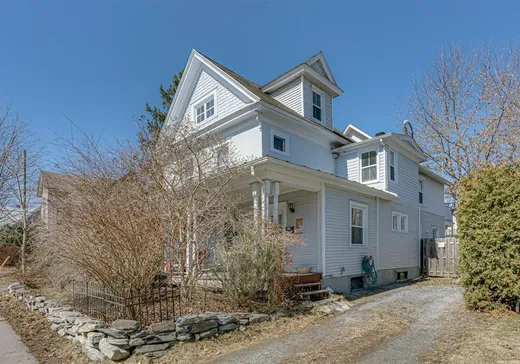 Maison à vendre - 409 Rue de Montréal, Sherbrooke, J1H 1E4