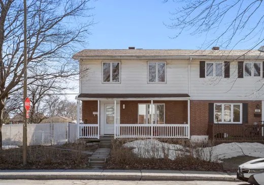 Maison à étages à vendre - 1804 40e Avenue, Montréal (Est), H1A3H1