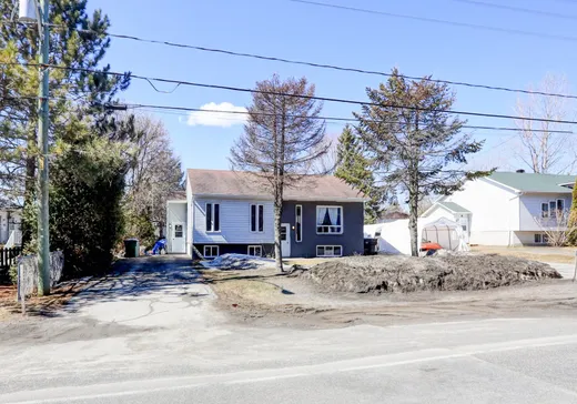 Maison à vendre - 122-122A Boul. des Hauteurs, Saint-Jérôme, J7Y 5E7
