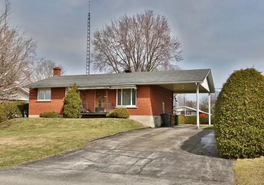 Maison à vendre - 6300 Av. Durocher, Saint-Hyacinthe, J2R 1B6