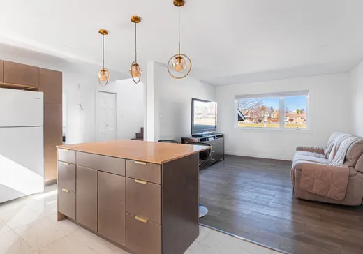 Maison à vendre - 1270 Rue Murray, St-Hubert, J4T 3J8