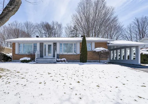 Bungalow à vendre - 11 Rue Chevalier, Victoriaville, G6P6G4