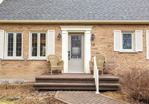 Maison à vendre - 19 Rue des Rossignols, Granby, J2H 2J4