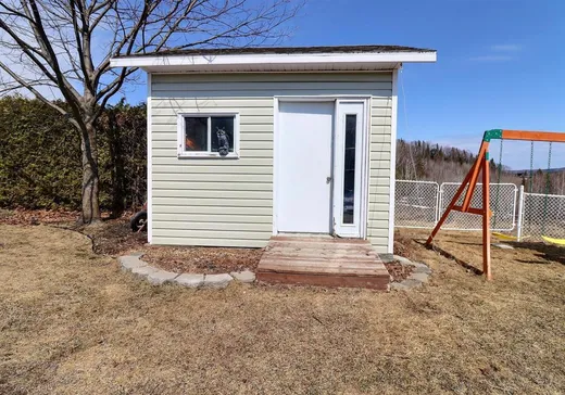 Maison à vendre - 626 Rue Monseigneur-Gagnon, Témiscouata-sur-le-Lac, G0L 1X0