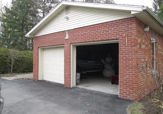 Maison à vendre - 221 Rue James, Cowansville, J2K 2L3