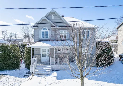 Maison à vendre - 688 Rue Chomedey, Rock Forest-Saint-Élie-Deauville, J1N 0Y7