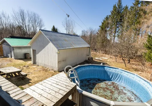 Maison à vendre - 1488 Av. Principale, St-Malachie, G0R 3N0