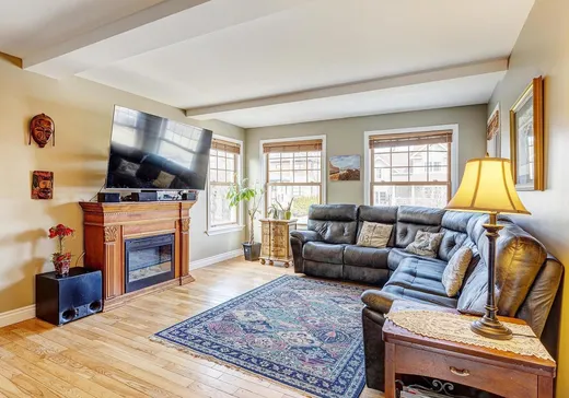 Maison à vendre - 154 Rue des Érables, Chambly, J3L 1B2