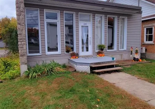Bungalow à vendre - 1265 Rue St-Calixte, Plessisville, G6L1P2