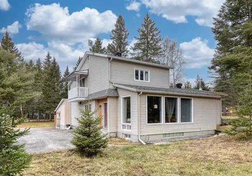 Two or more stories for sale - 8325 Ch. du Moulin, Mont-Tremblant, J0T1H0