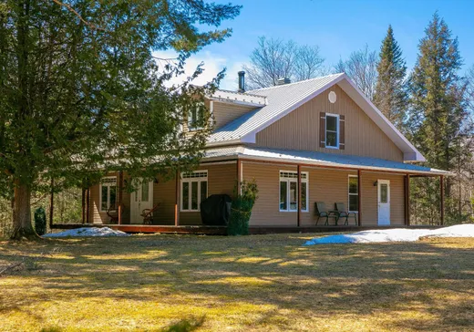 Two or more stories for sale - 1623 Route 141, Saint-Hermenegilde, J0B2W0