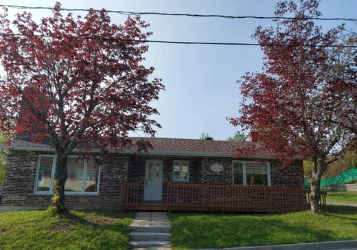 Maison à étages à vendre - 67 Rue Lambert, Amqui, G5J1P6