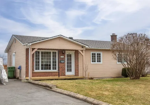 Bungalow à vendre - 806 Rue Fabien, Sherbrooke, J1N2J8