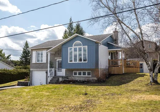 Bungalow à vendre - 474 Rue des Quatres-Vents, Coaticook, J1A3A4