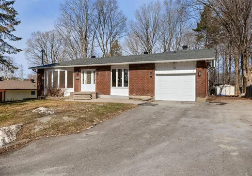 Bungalow à vendre - 51 Rue St-Alexandre, Gatineau, J8V1B3