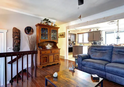 House for sale - 15 Av. de Neuvre, Lorraine, J6Z 1W8
