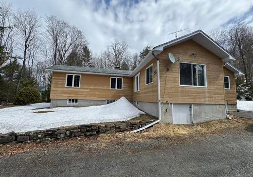 Maison à étages à vendre - 35 Ch. Hyde, Saint-Sauveur, J0R1A0