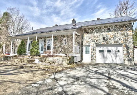 Two or more stories for sale - 25 Route 112, Dudswell, J0B1G0