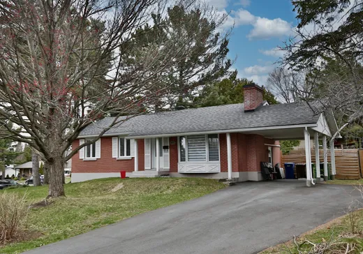 Maison à étages à vendre - 471 Rue Clifton, Otterburn Park, J3H1X4