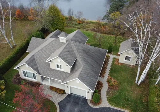 Maison à vendre - 860 Rue des Algonquins, Mont-Laurier, J9L 0A4