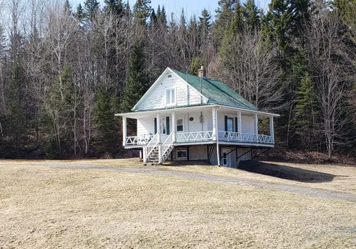 Maison à étages à vendre - 1821 Route 277, Lac-Etchemin, G0R1S0