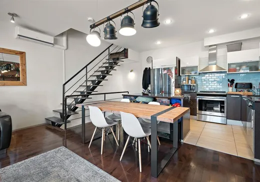 Two or more stories for sale - 253 Av. des Pins E., Montreal (East), H1X2M8