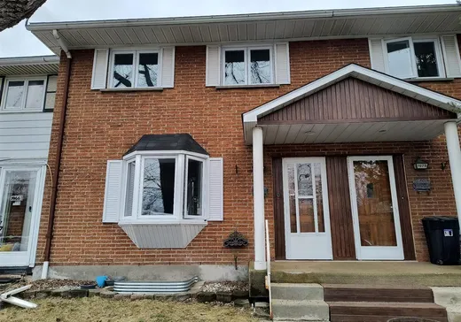 Maison à étages à vendre - 1972 40e Avenue, Montréal (Est), H1A3H1
