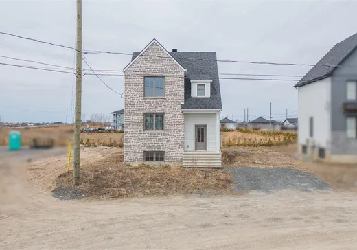 Maison à étages à vendre - 3105 Rue du Maréchal, Drummondville, J2B5L1